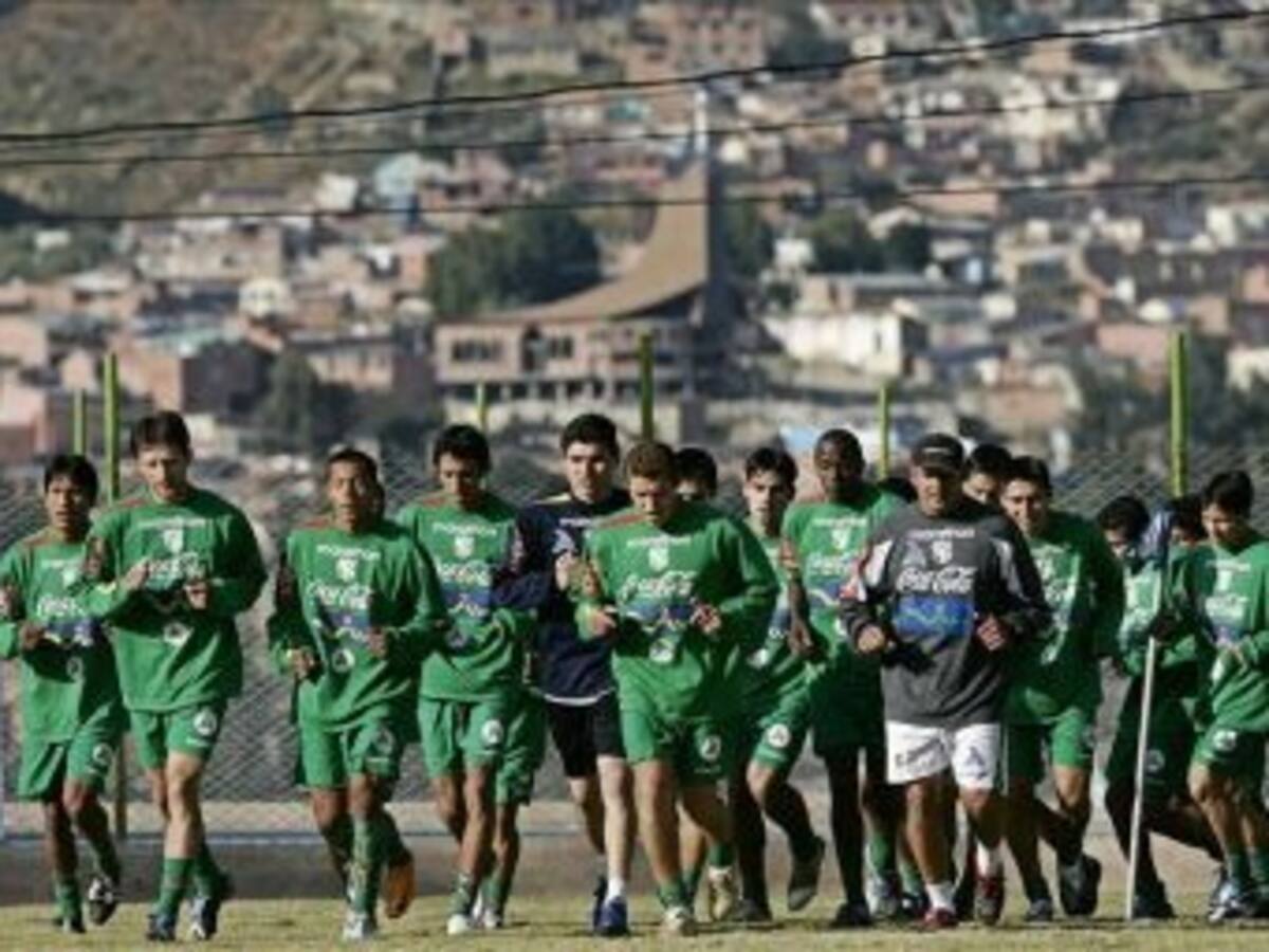 Selección de Bolivia primera en llegar a Buenos Aires para la Copa América