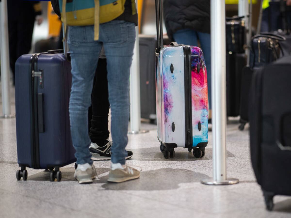 Nos dijeron que había una falla técnica: pasajera de vuelo desviado a Portugal