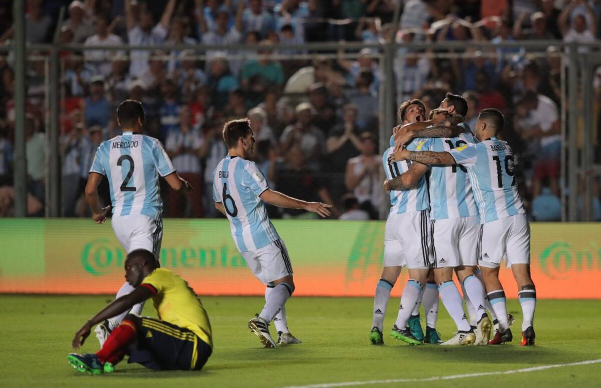 (15/11/16) La Selección cerró el 2016 con una dolorosa derrota 3-0 ante Argentina en San Juan.