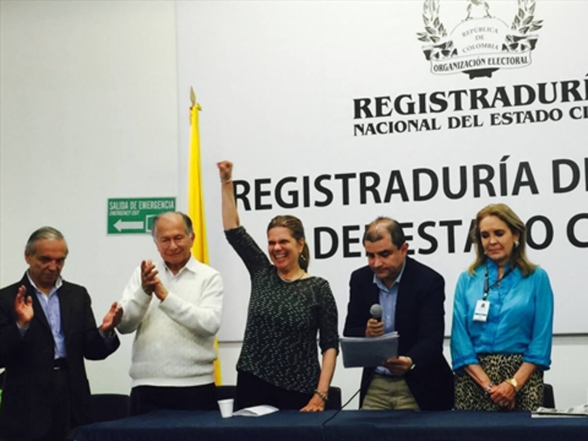 Por firmas se inscribió a la Alcaldía de Bogotá María Mercedes Maldonado