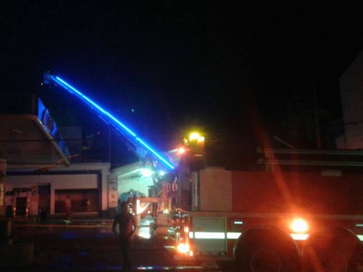 Pérdidas millonarias deja incendio en Barranquilla