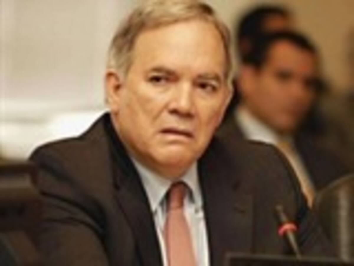 Nuestro territorio ha sido violado por grupos ilegales colombianos: Embajador de Venezuela en la OEA