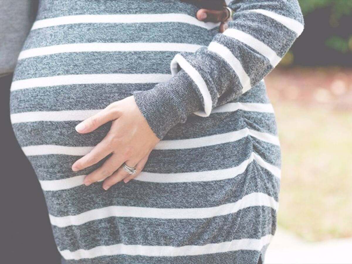 Mujer en estado de embarazo habría muerto por falta de medicamentos