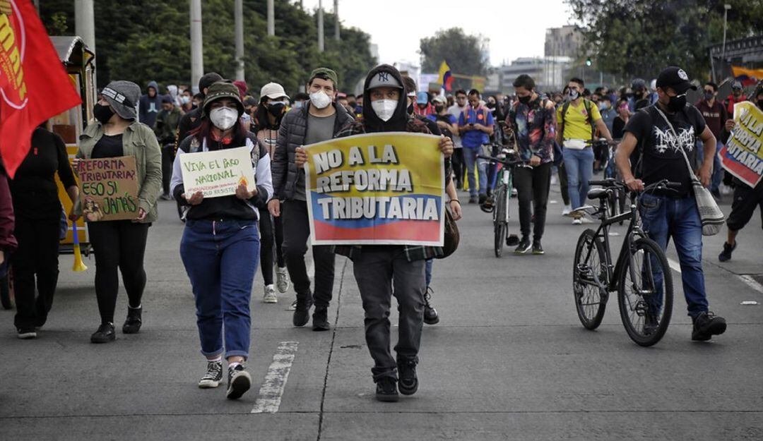 También hubo 23 cámaras de fotomultas afectadas: Cali (16), Popayán (3) y Medellín (4).