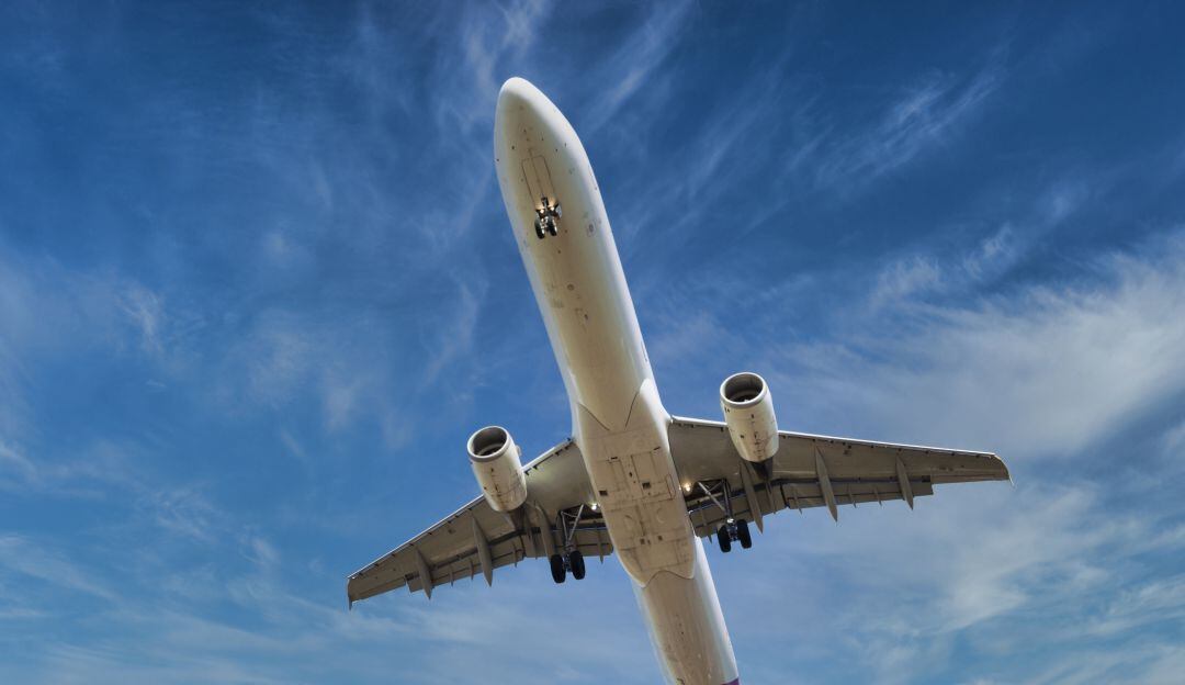 Aerolínea cancela más de 50 vuelos para los próximos días por Ómicron