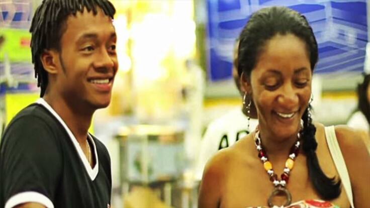 Su primer gol cambió mi vida para siempre: Marcela Bello, madre de Cuadrado