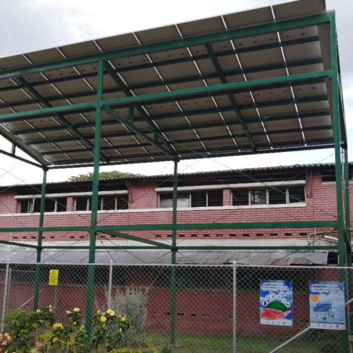 Comenzó la instalación de paneles solares en varias IE del Valle del Cauca