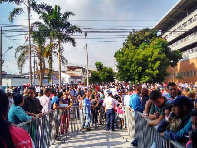 Feria de empleo para venezolanos superó las expectativas de Comfama