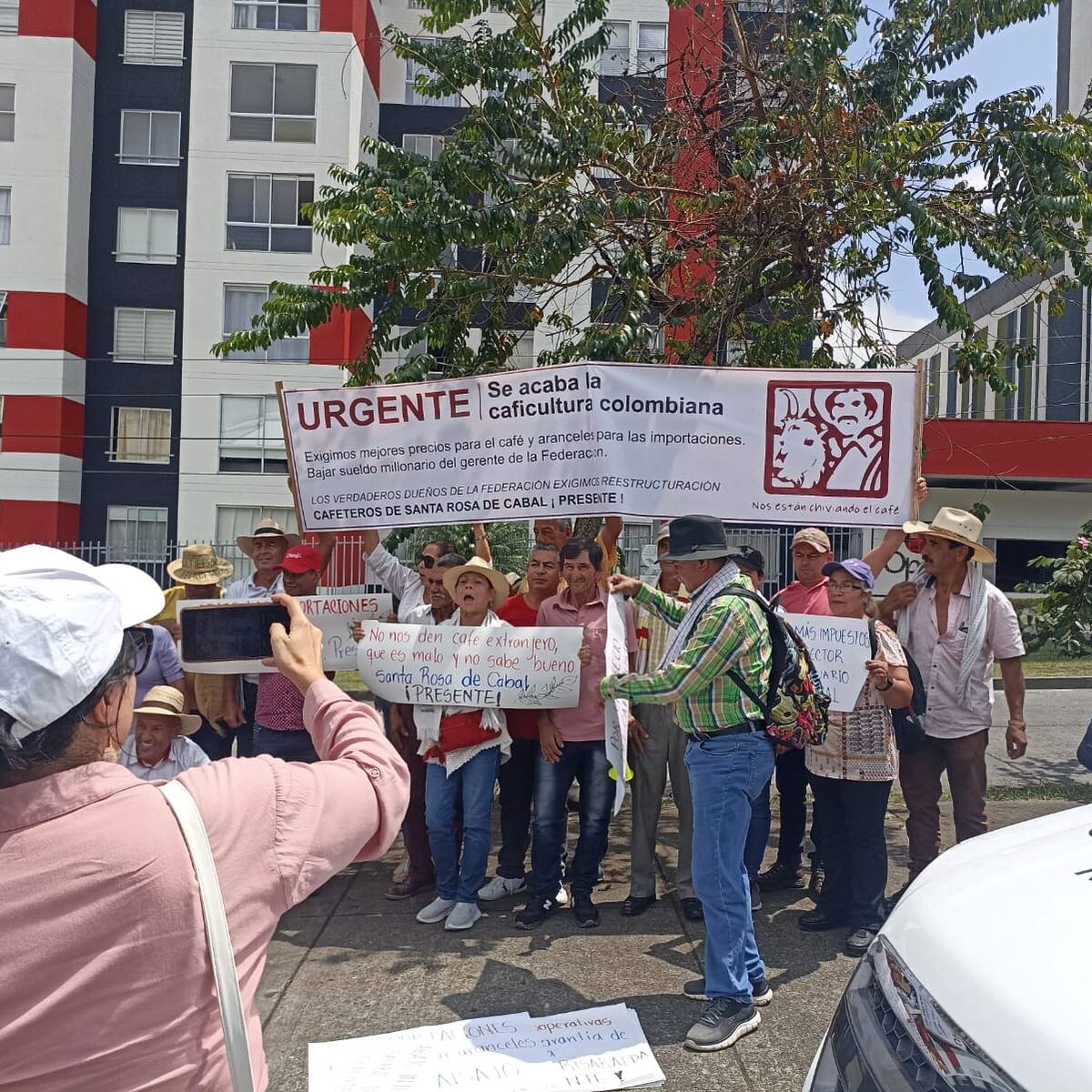 Convocan paro cafetero para el 25 de septiembre, ¿Hay división en Dignidad Cafetera?