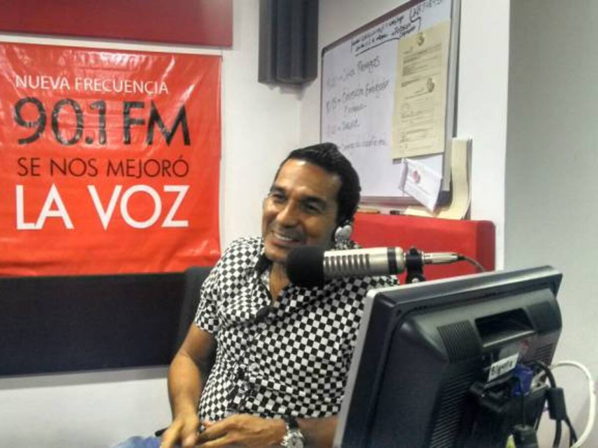 Checo Acosta, 30 años poniendo a gozar a Colombia