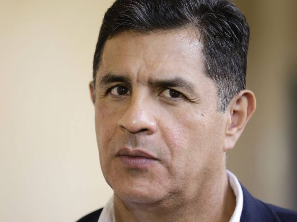 "No quiero que la gente me interprete como paramilitar": Alcalde de Cali