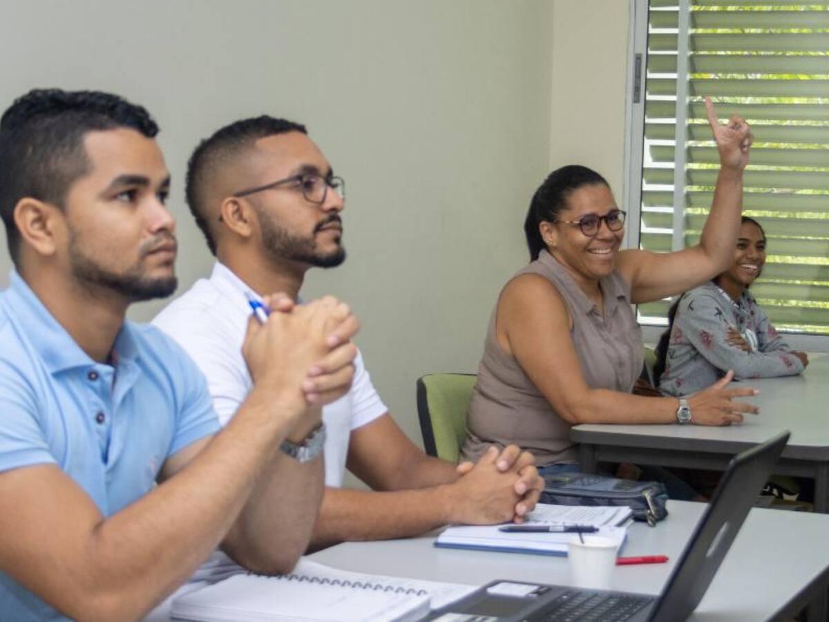 Docentes podrán aplicar a beca de maestría en la UTB: conozca cómo inscribirse