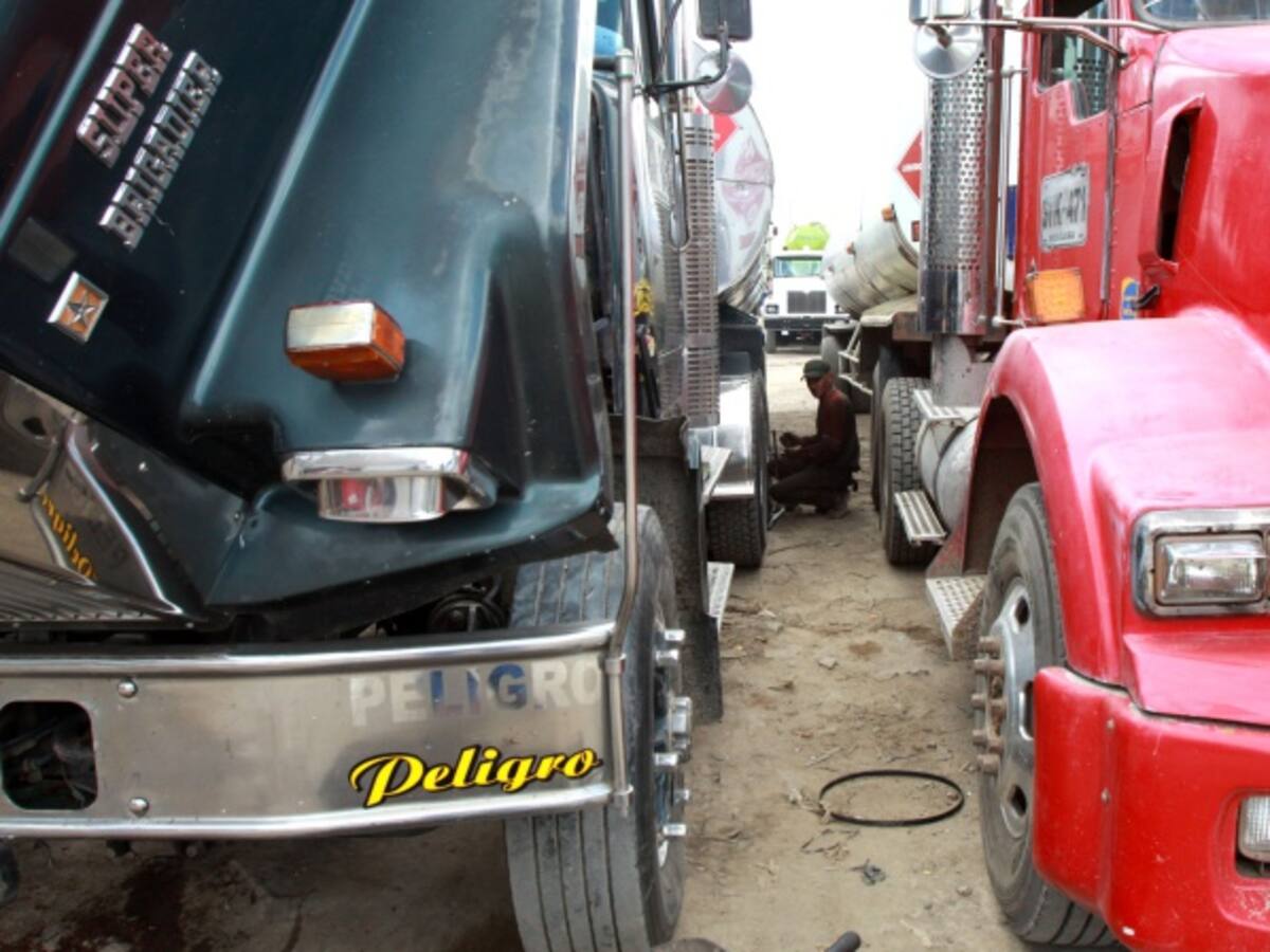 Pérdidas por 2 millones de dólares deja cierre de frontera a transportadores