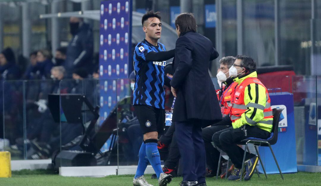 En un 'ring de boxeo' se solucionó el mal entendido entre Conte y Lautaro