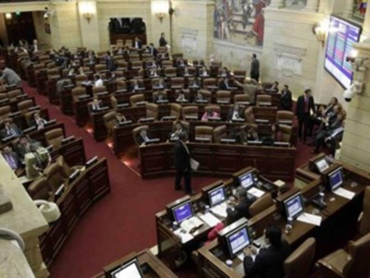 Proponen que periodos de presidente de Cámara y Senado sean de 4 años