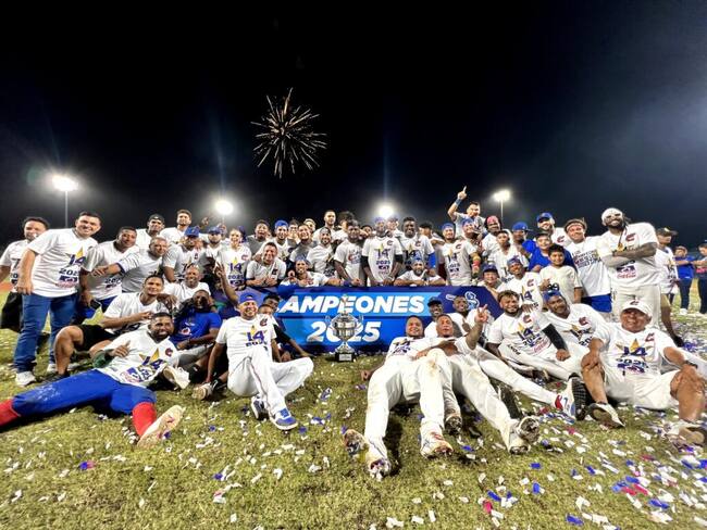 Caimanes celebra el título en Barranquilla- Foto: lpbcol
