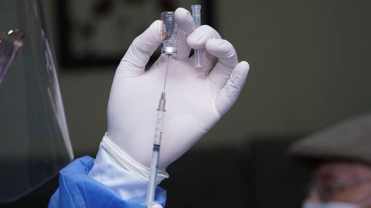 En 15 días se sabrá si la vacuna Astrazeneca se puede usar: Invima