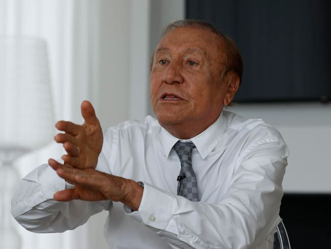 Cecilia Suárez de Hernández, madre de Rodolfo Hernández, habla en La W