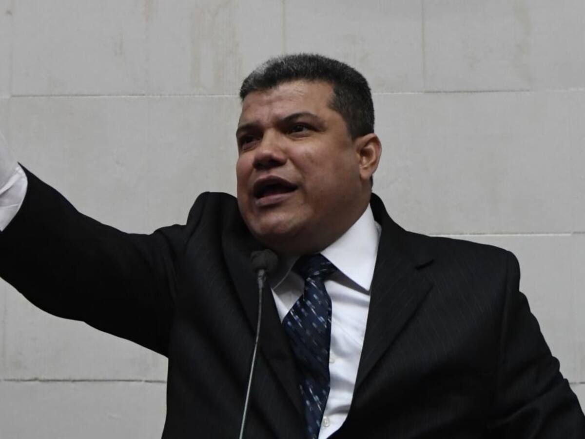 Luis Parra exige a Maduro que "dé la cara"