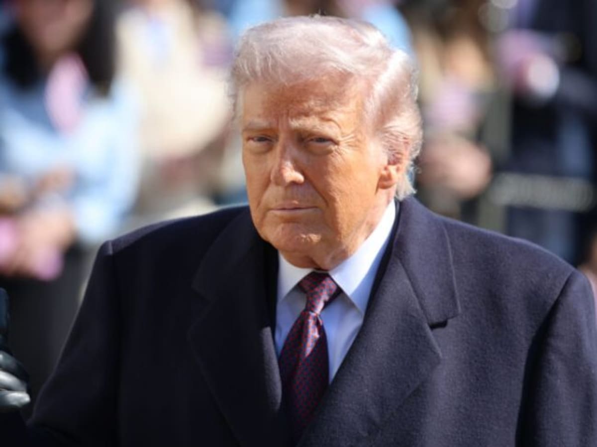 Trump dice a un medio británico que no descarta retirar a Estados Unidos de la OTAN