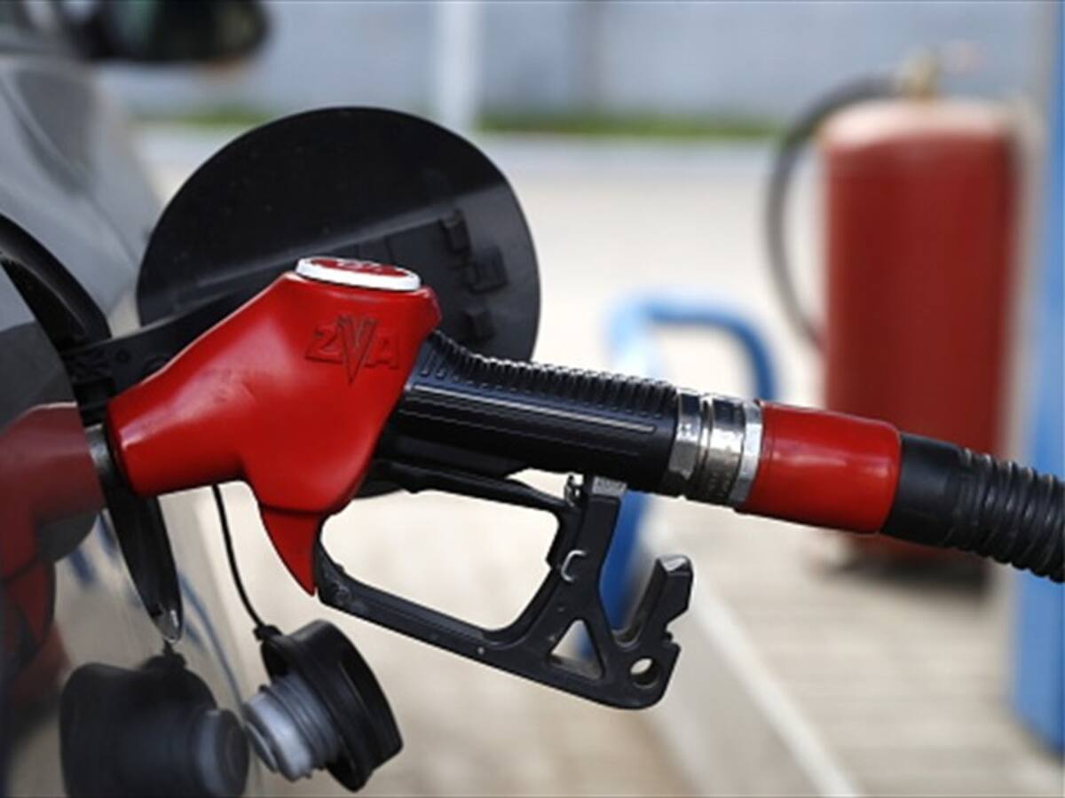 Precios de combustibles en agosto se mantendrán estables, afirmó el Gobierno