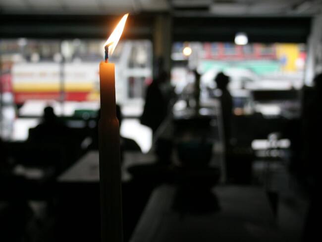 Sin luz en varios municipios de Bogotá