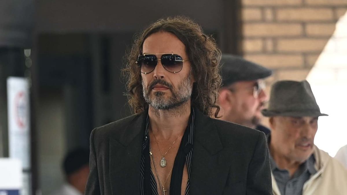 Exesposo de Katy Perry admite haber tenido relaciones sexuales con una mujer de 16 cuando tenía 30