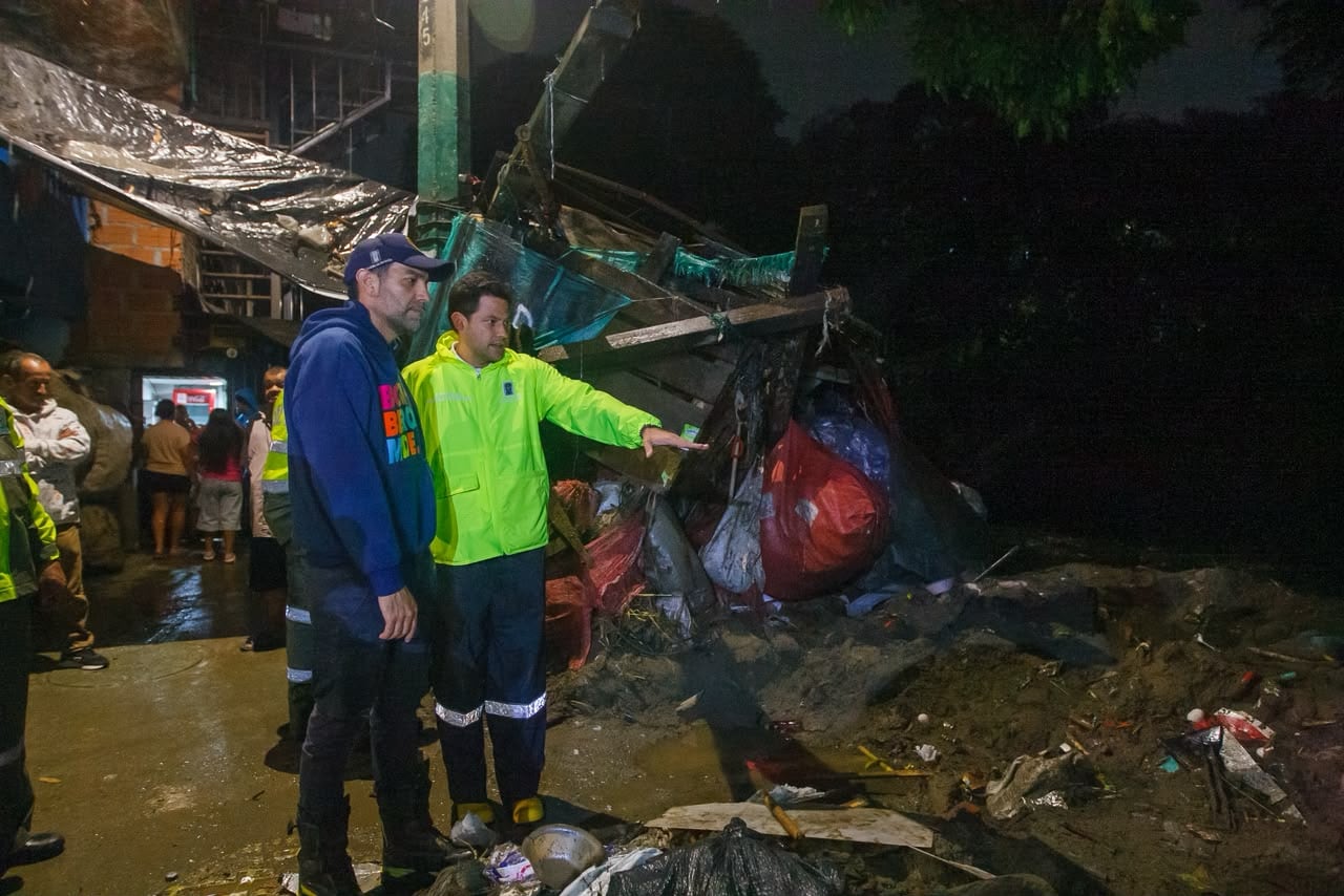 Atención emergencia en La Iguaná - Medellín. Octubre de 2026. Cortesía: Alcaldía de Medellín