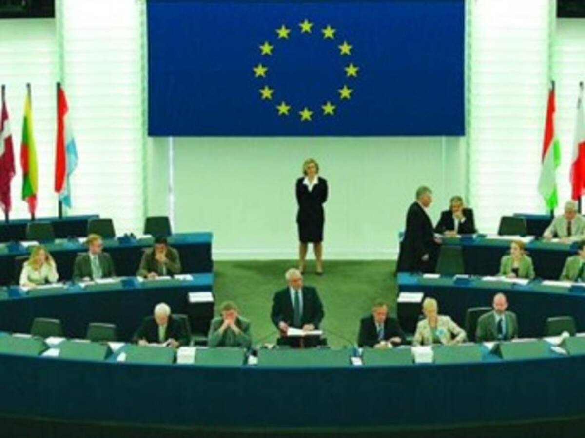 Europa discutirá la respuesta a Argentina por expropiación de YPF