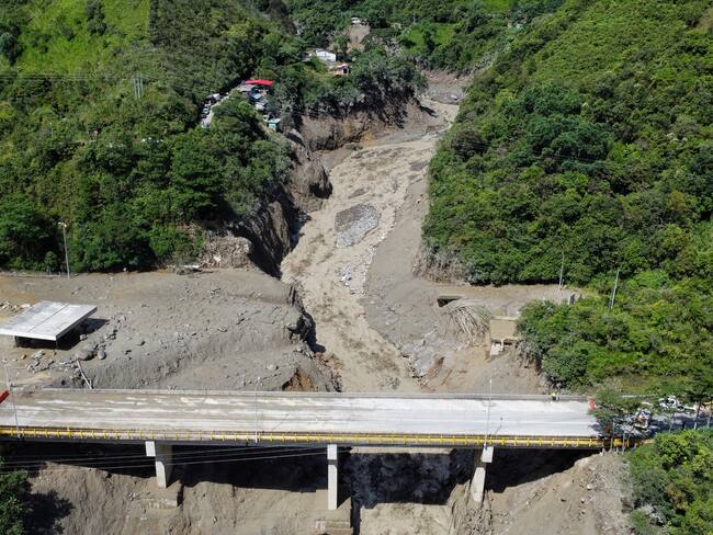 Vista aérea del lugar de un deslizamiento de tierra en el municipio de Quetame, Cundinamarca. Foto: JUAN BARRETO/AFP vía Getty Images.