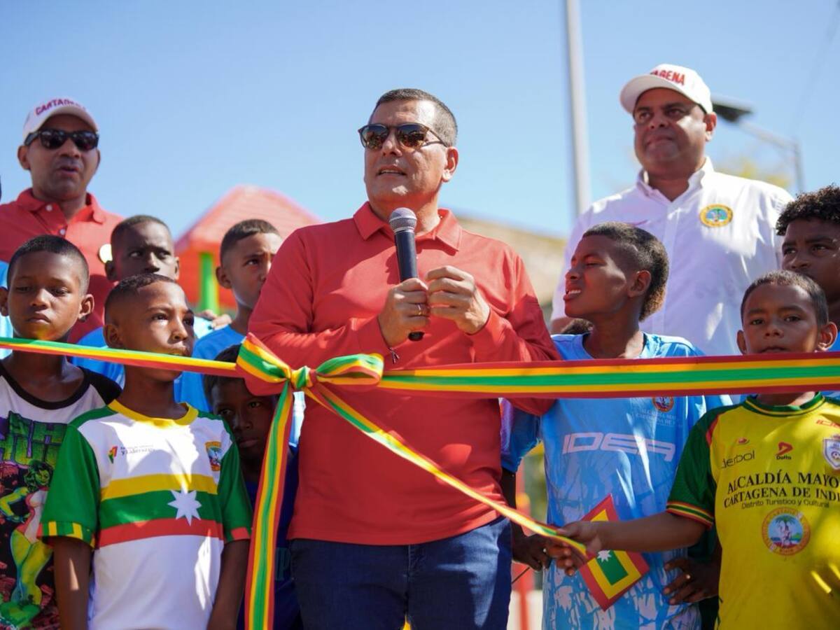 Comunidad de Fredonia ya cuenta con nuevo escenario deportivo financiado con recursos del distrito