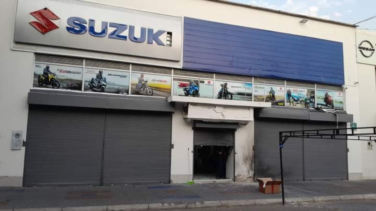 Atentado terrorista en Neiva, almacén de motocicletas blanco de las extorsiones