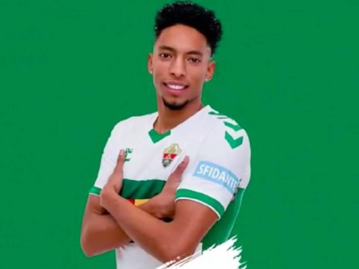 El Elche oficializó la contratación de Johan Mojica