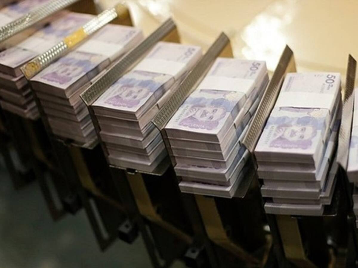 Haciéndose pasar por enfermos mentales, habrían defraudado 100 mil millones de pesos