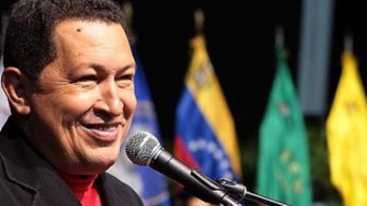 Hugo Chávez confirma 'revisión integral' de las relaciones con Colombia