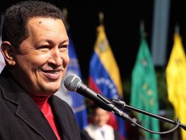 Hugo Chávez confirma &#039;revisión integral&#039; de las relaciones con Colombia