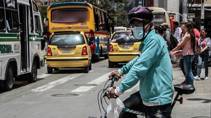Existen 250 denuncias en Pereira por buses “chimenea”. Foto: Getty Images
