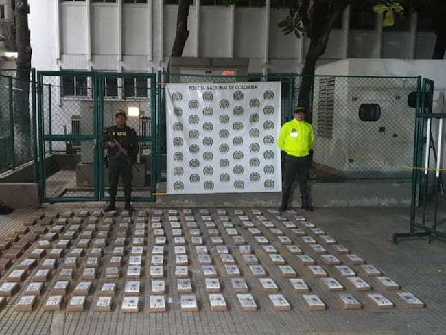 Hallan 170 kilos de cocaína enterrados en una playa de Santa Marta