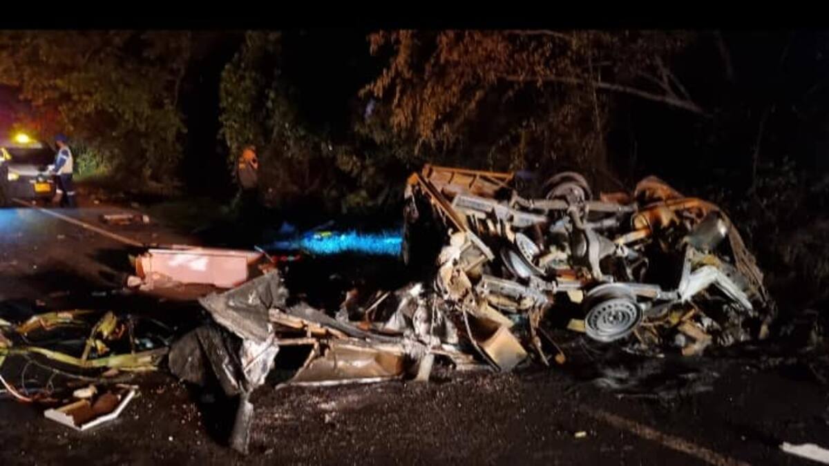 Fatal accidente entre una ambulancia y un bus que cubría la ruta Montería - Bogotá
