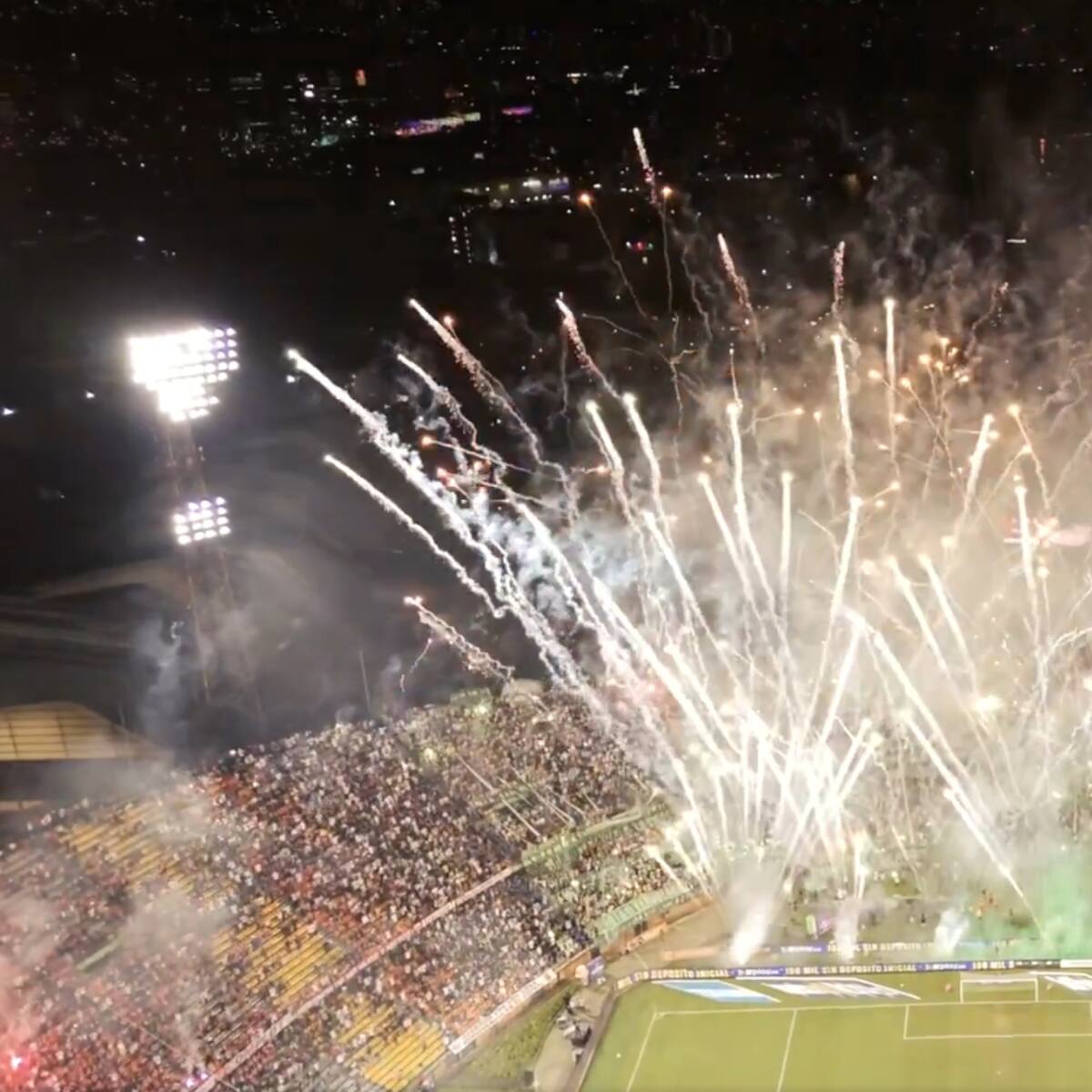 Alcaldía dice que “hubo alcahuetería” con el ingreso de la pólvora al estadio de Medellín