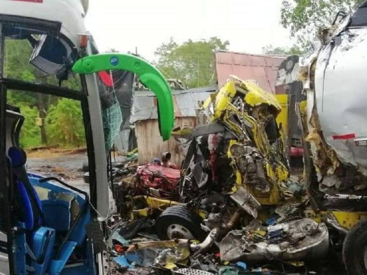 Identifican víctimas del accidente entre una tractomula y un Omega