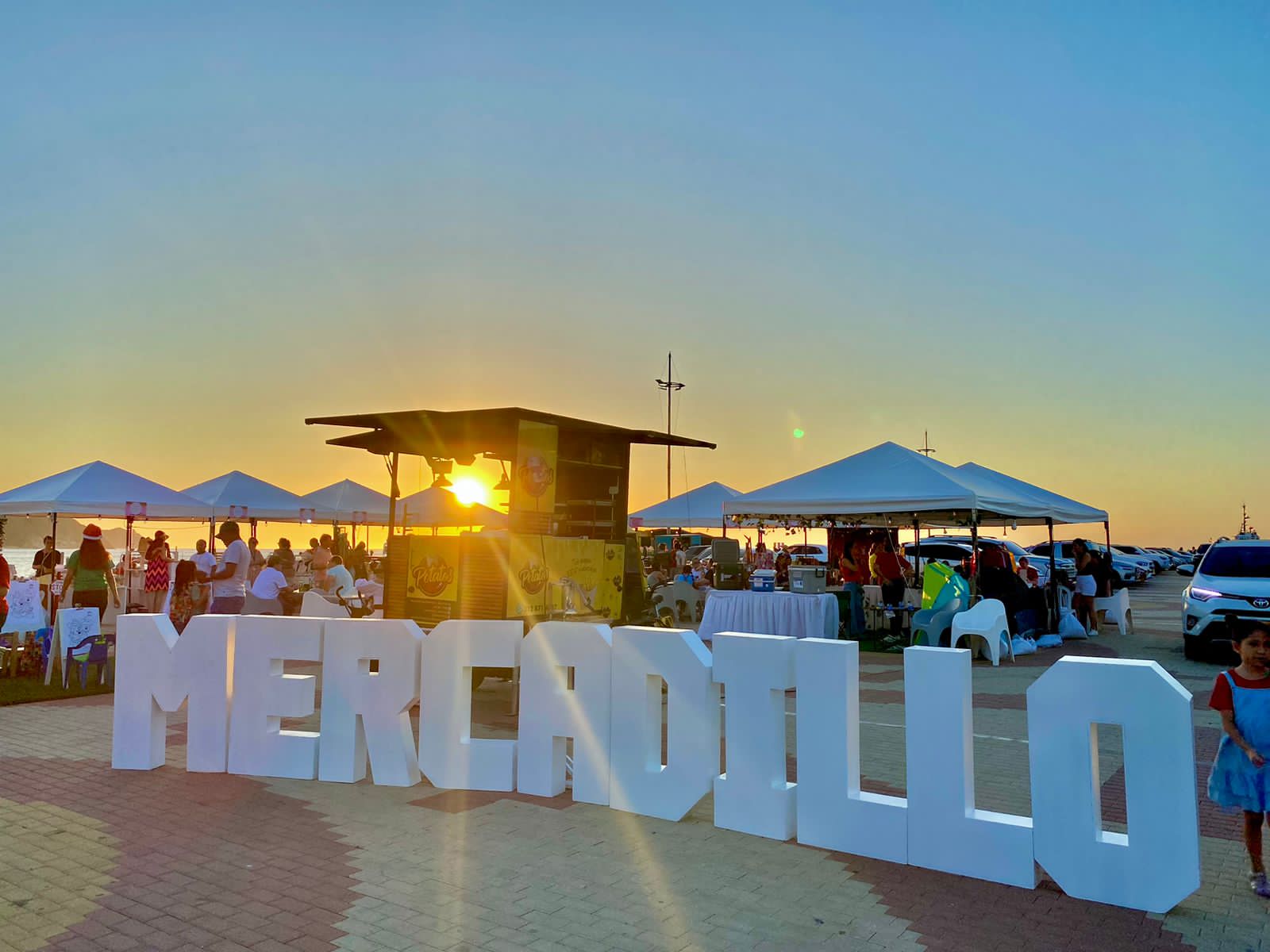 Sexta edición de Mercadillo Christmas - Marina de Santa Marta