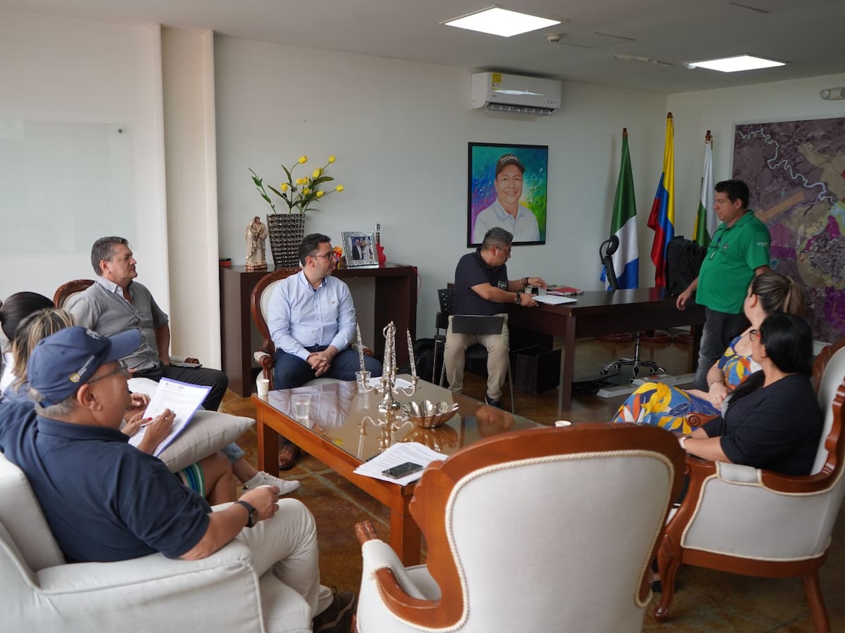 Con lupa revisan funcionamiento, preparación y entrega del programa PAE en Pitalito