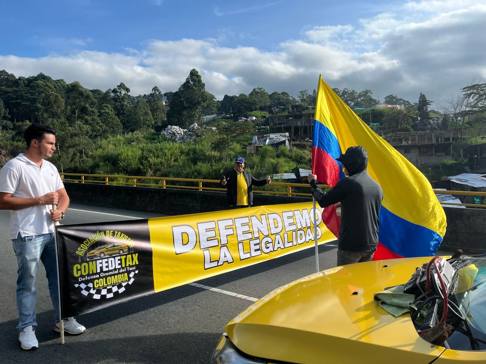 Paro de taxistas en el Valle de Aburrá.