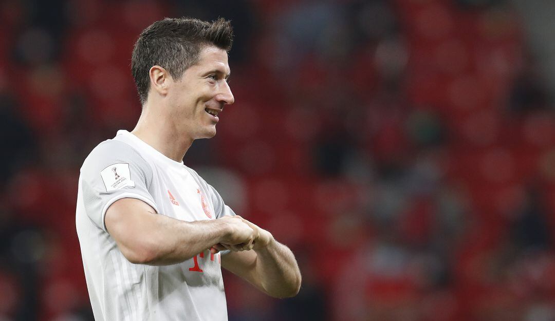 Robert Lewandowski anotó doblete en la clasificación del Bayern Munich en el Mundial de Clubes.