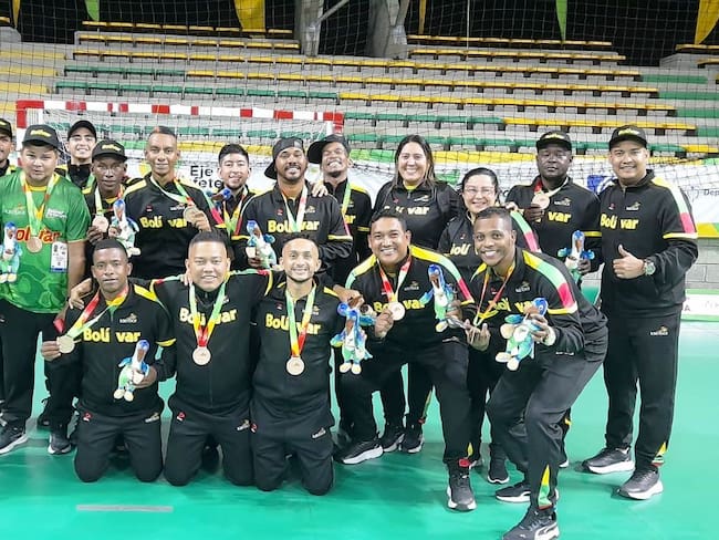 Cosecha de alegría para Bolívar en Futsal, fútbol y basket Paranacionales