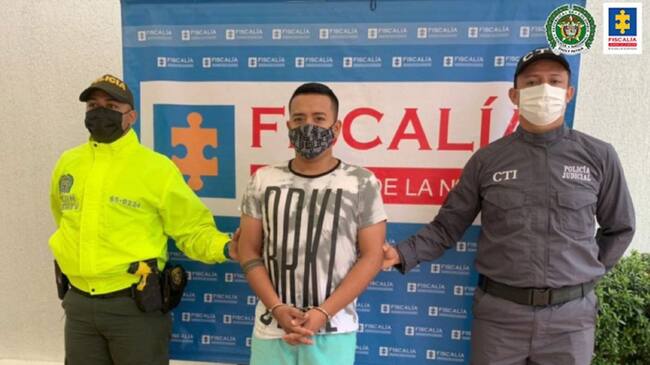 El hombre pagó a dos menores para asesinar a su padre.