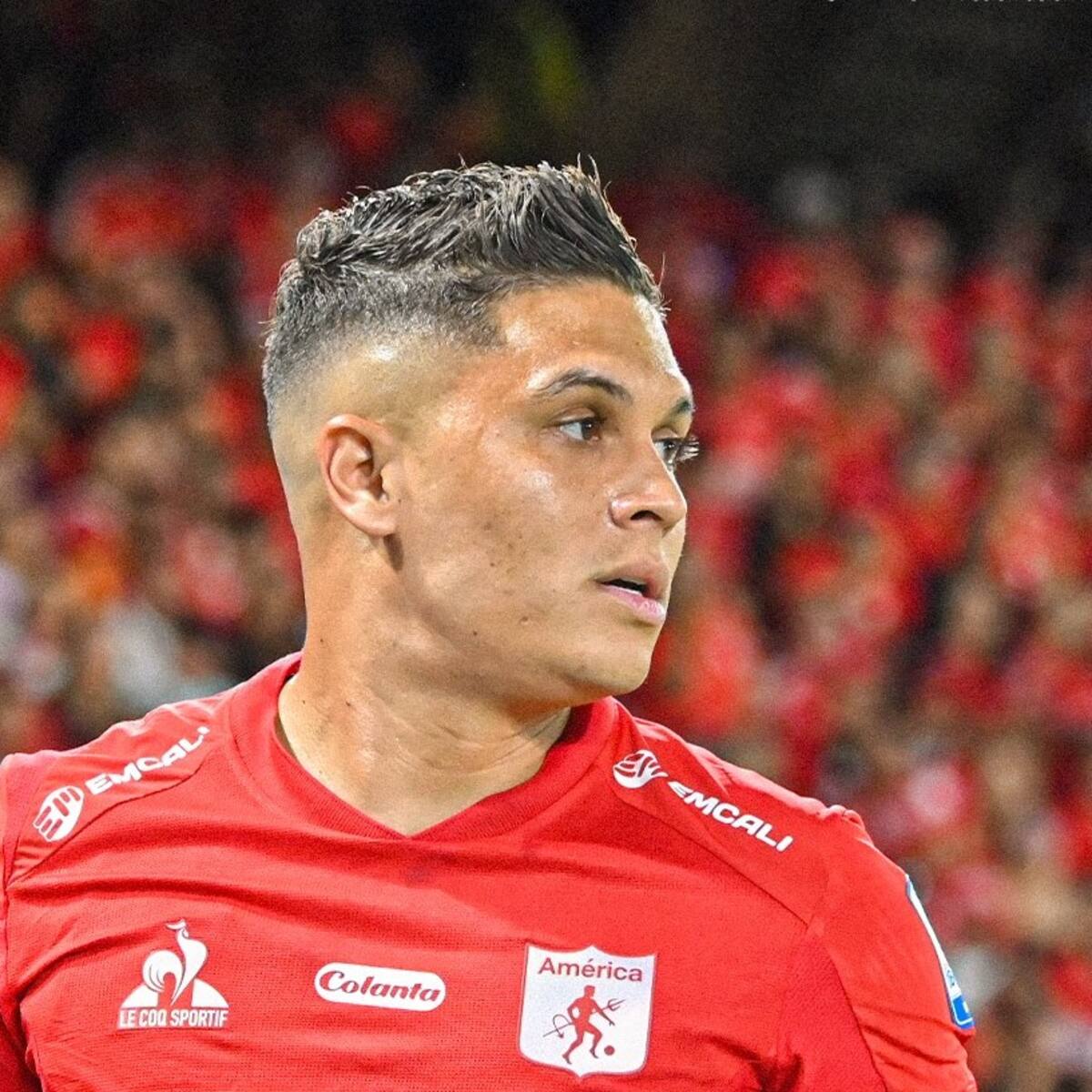 Salió a la luz arenga de Juanfer Quintero previo al clásico con Cali: “Les deben 2 meses”
