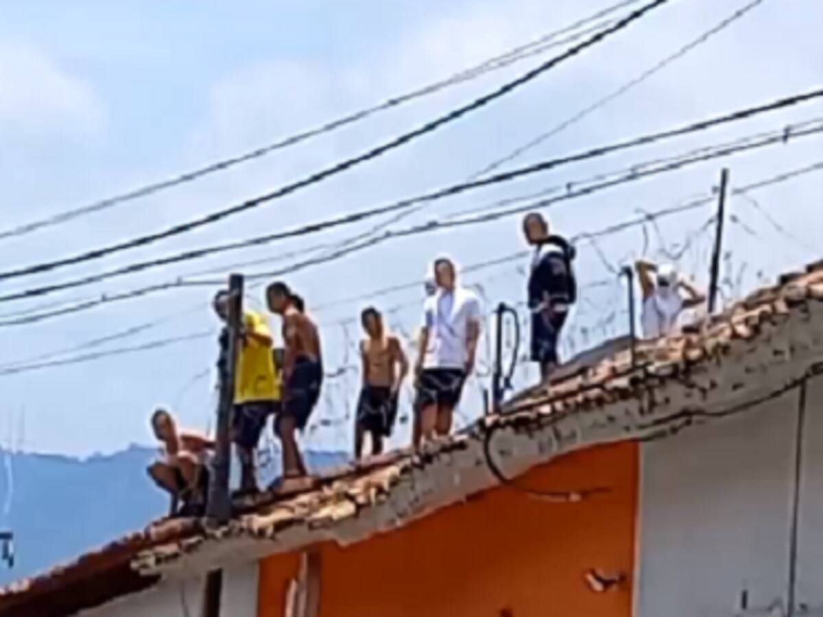 Revuelta en la cárcel de menores de Piedecuesta