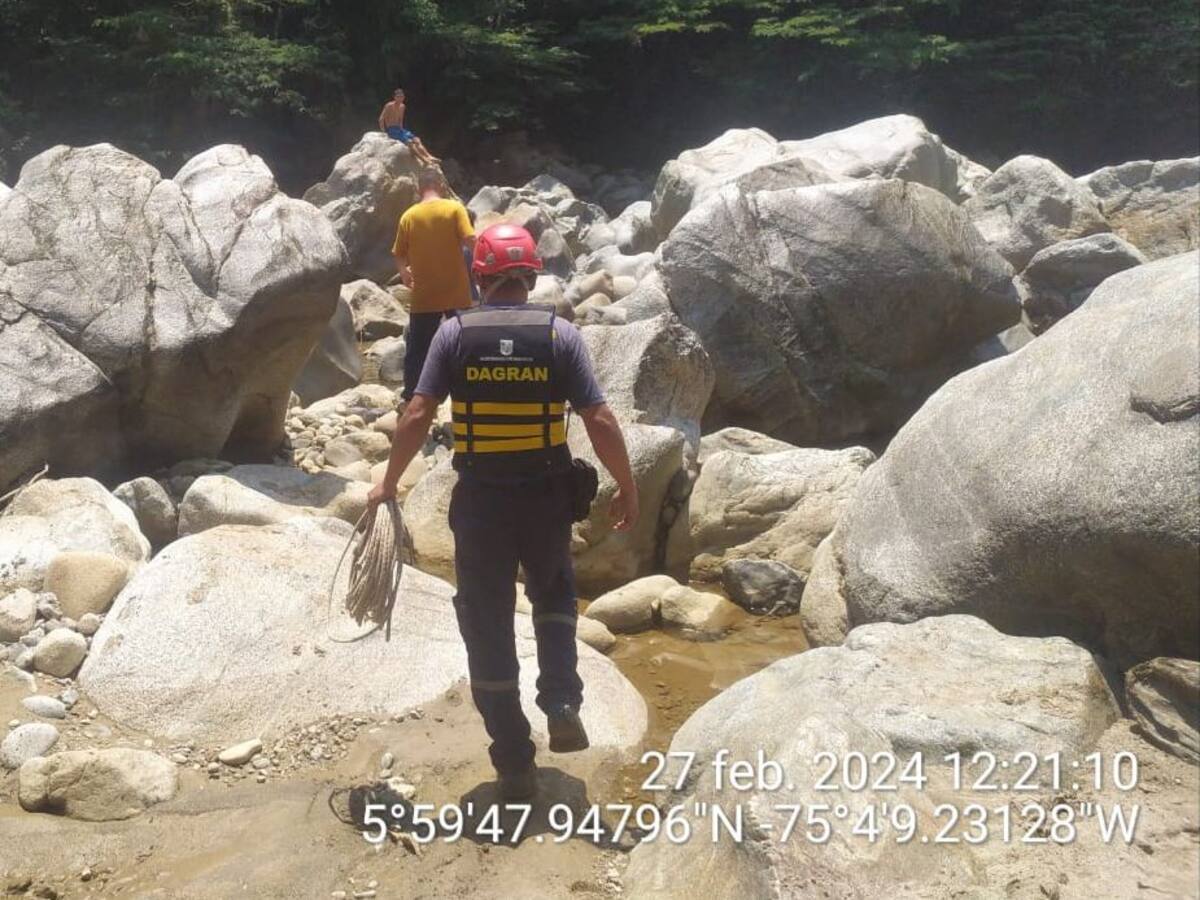 En Cocorná buscan a un desaparecido tras una creciente súbita